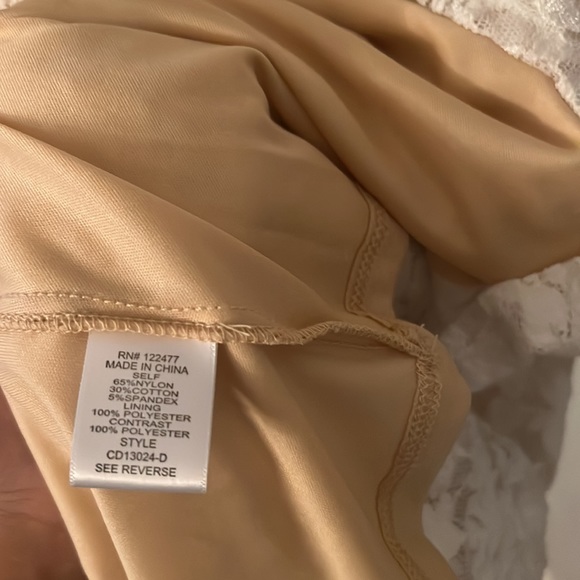 NWT NSR lace white and nude dress size: M - Picture 6 of 9